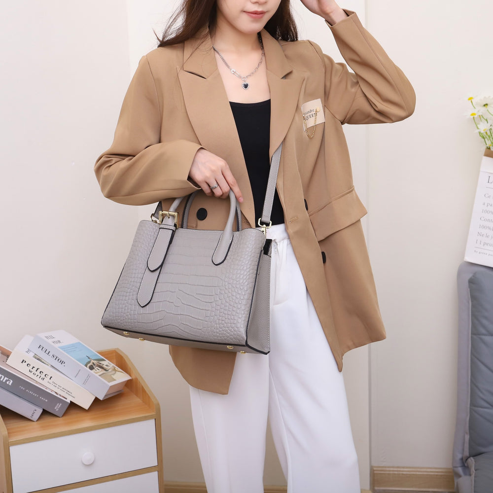 Genuine leather women's shoulder bag - premium crocodile-embossed tote bag for women, new 2024 collection, versatile and stylish crossbody bag