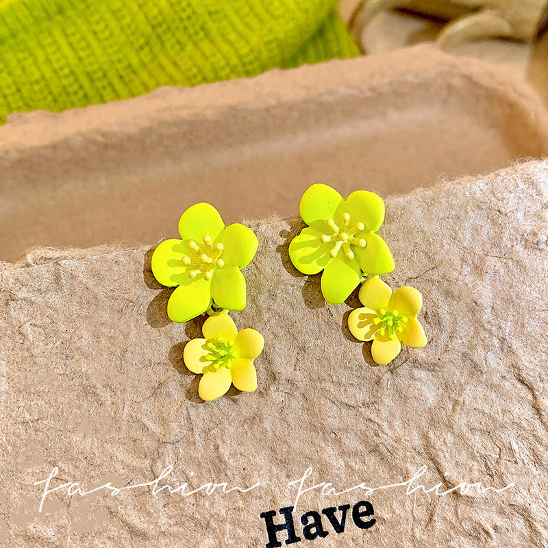 Yu shuxin's same style earrings for women green tassel flowers 2026 spring and summer fashionnew arrivalsweetclassy earrings