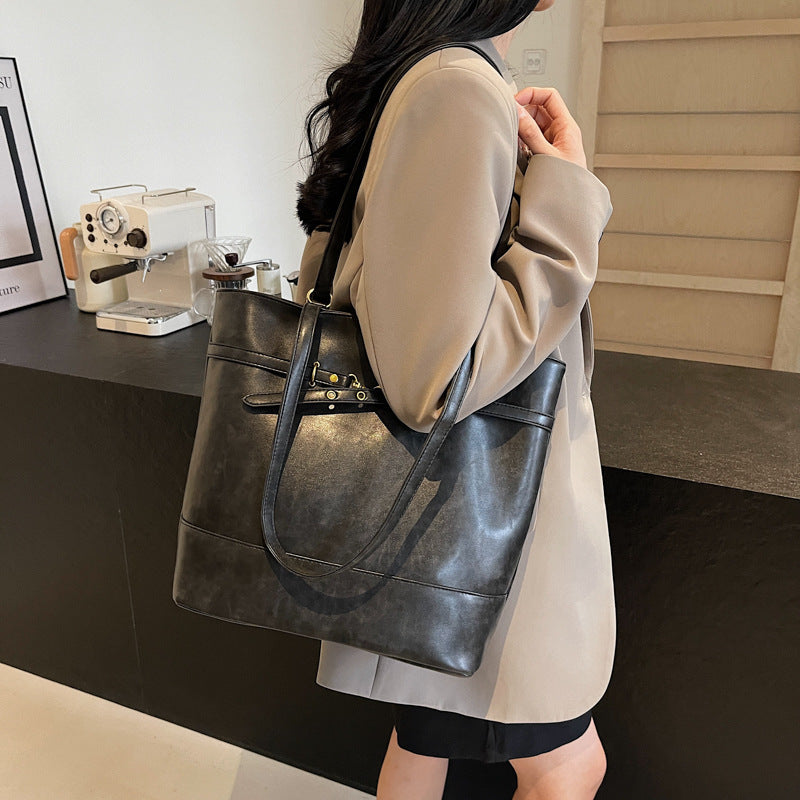 Retro backpack bag women's 2025 new fashion niche commuter tote bag versatile large-capacity shoulder bag