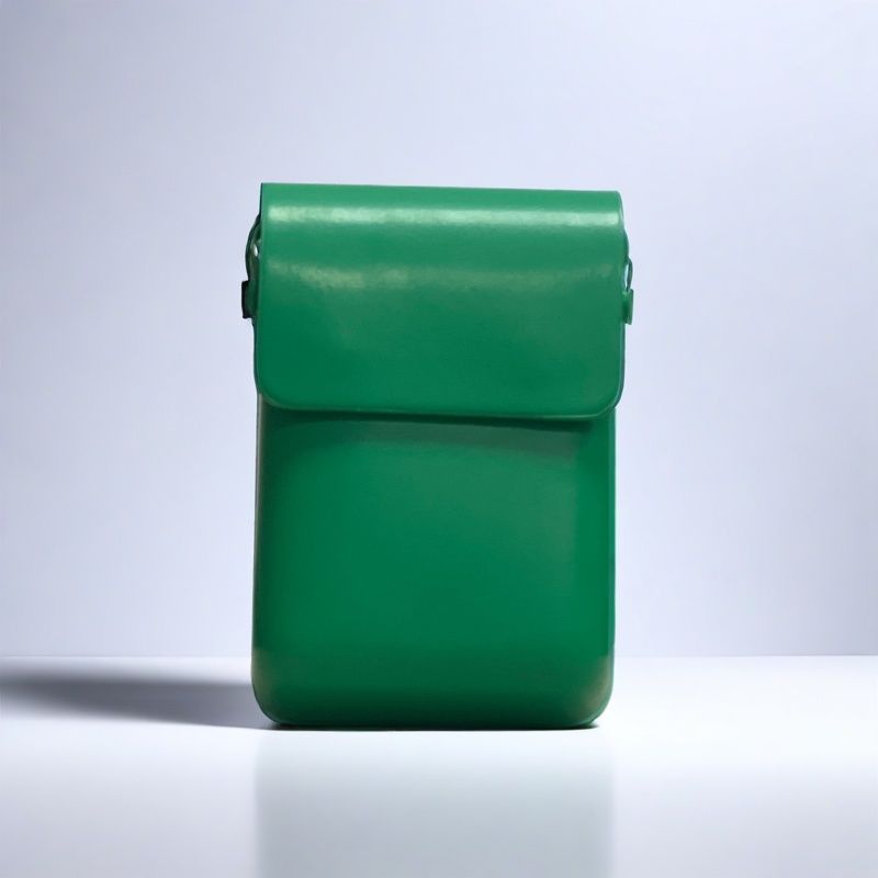 Cross-border diagonal span vertical mobile phone bag, simple and fashionable pressure shell bag, niche solid color change bag, retro texture messenger bag.