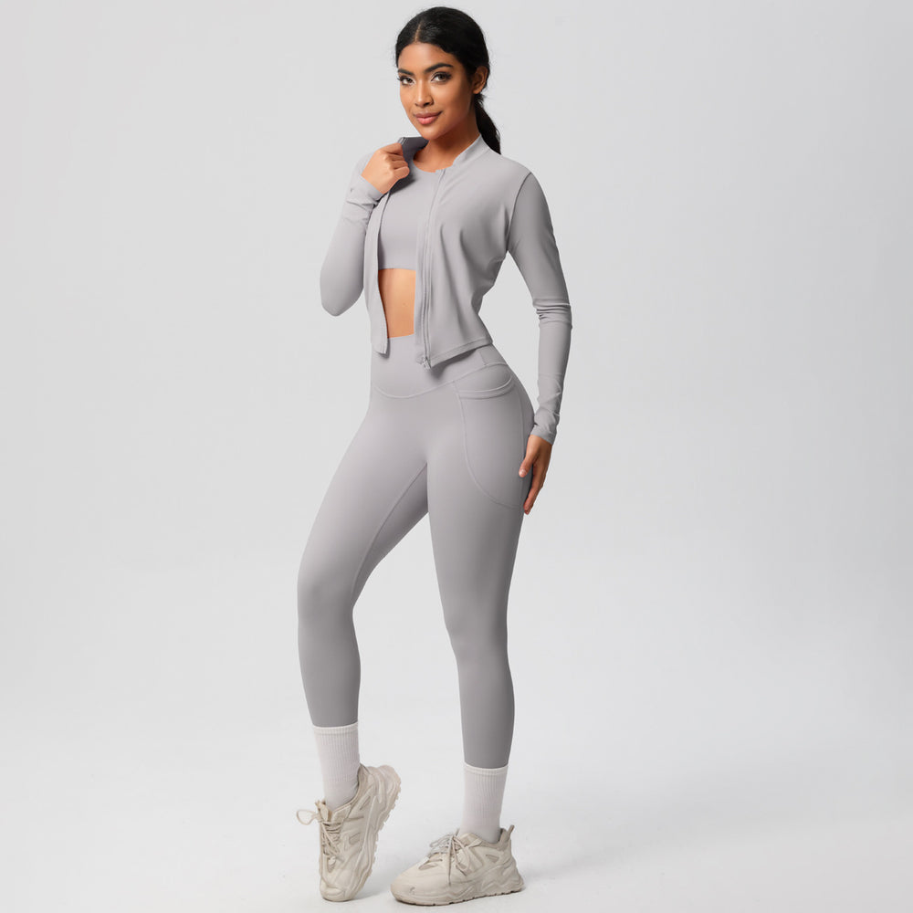 High-waisted, form-fitting, pocketed yoga set with a cropped, long-sleeved, cloud-feel, quick-drying running and fitness activewear three-piece set