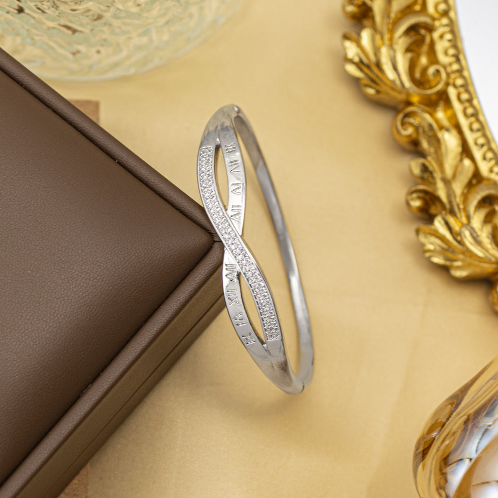 Bracelet female titanium steel fashion non-fading copper inlaid zirconium bracelet niche high-end fashion elegant jewelry wholesale hand jewelry