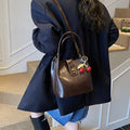 2025 fall/winter new women's bag: high-end small bag, vintage-inspired luxury handbag, versatile and stylish commuter bag