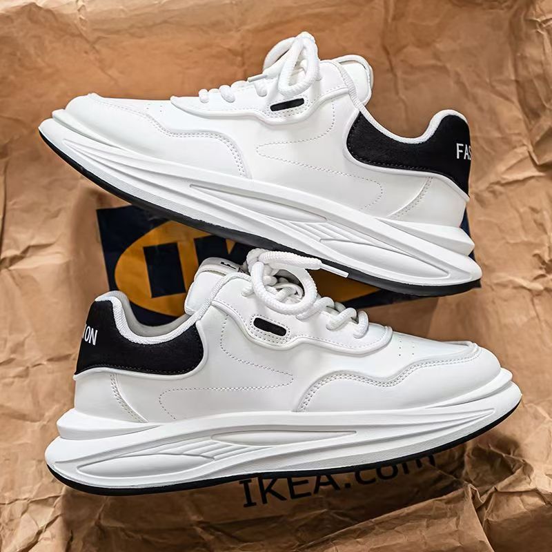Men's 2025 spring new lightweight white sneakers, skate shoes, trendy versatile fashionable breathable youth niche streetwear shoes