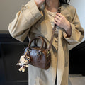 French retro handbag women's bag new 2026 trendy versatile crossbody bag high-end texture work shoulder bag
