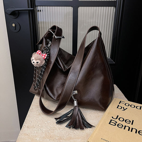 Premium oil wax leather bag women's 2025 new autumn and winter brown messenger bag super fire shoulder armpit small bag