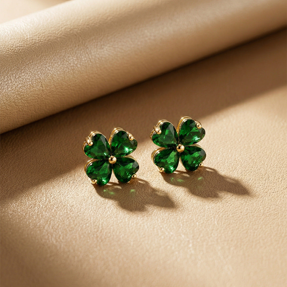 popular diamond-encrusted four-leaf clover necklace for women, accessible luxury fashion, versatile new style, non-fading clavicle chain earrings set