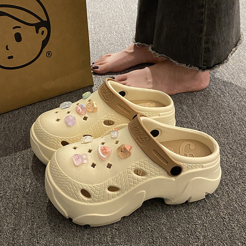 Diy crocs women's 2023 new summer cartoon slippers women's outwear flats beach shoes soft bottom toe shoes