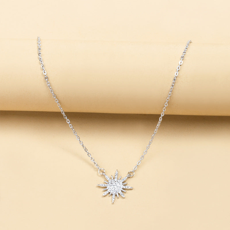 Wholesale sun god necklace - cross-border gold radiance diamond pendant sun short choker sweater chain - direct from manufacturer
