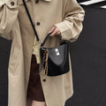 Korean style popular fashion handbag women's autumn versatile large capacity bucket bag light luxury texture shoulder bag crossbody bag