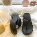 New 2026 summer women's platform sandals: trendy, height-boosting beach slides - versatile flip-flops for everyday wear