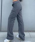 Ready-to-ship  spring/summer new arrival: trendy high-waisted cargo pants with zipper pockets, street style straight-leg casual trousers