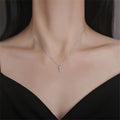 Cross necklace for women casualniche stylesense of designk-style geometric clavicle chain 2024 new winter chain