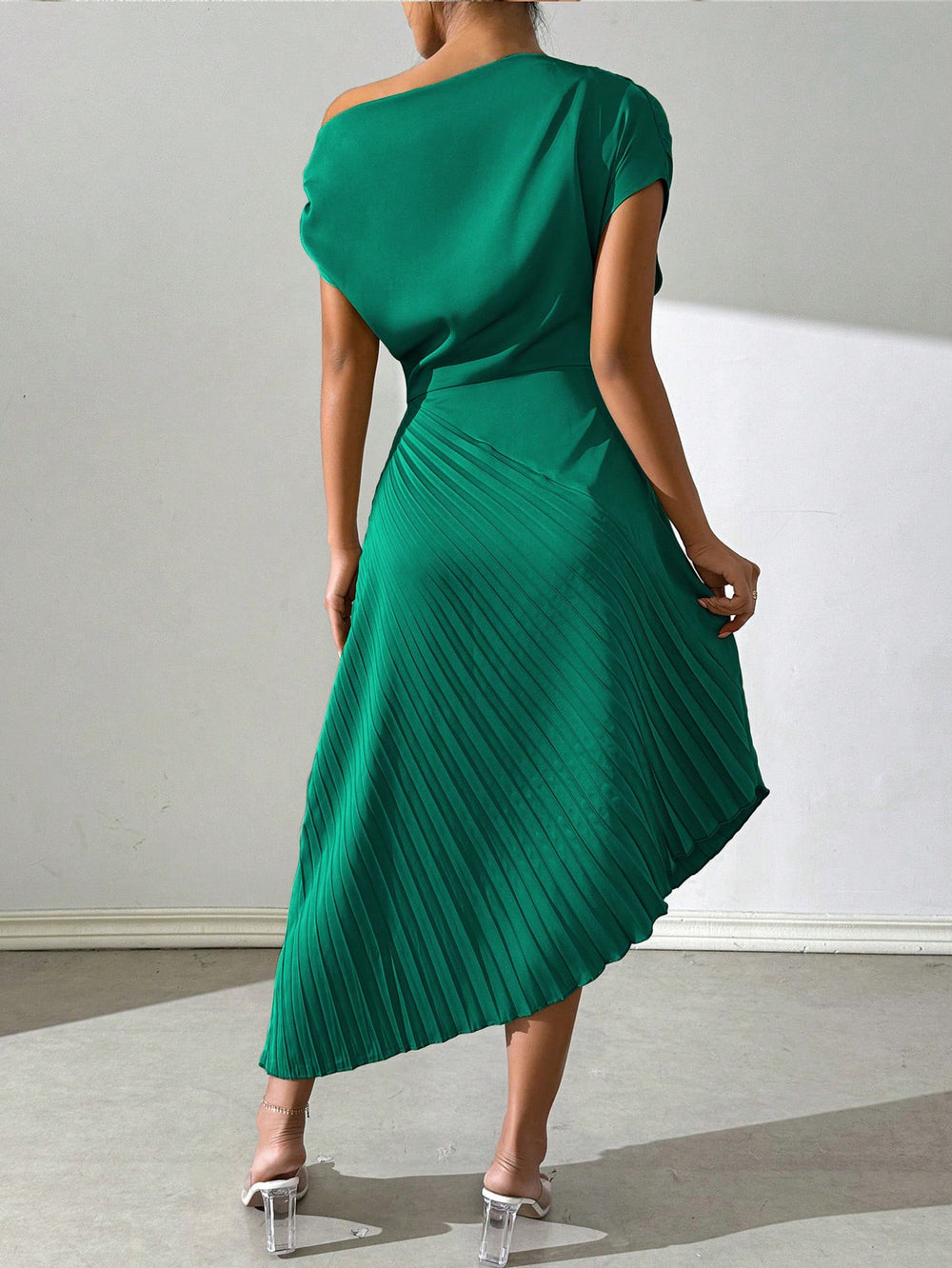 Amazon fashion summer new arrivalelegance oblique shoulder one-line collar pleated hip covering sense of design asymmetricaldress women