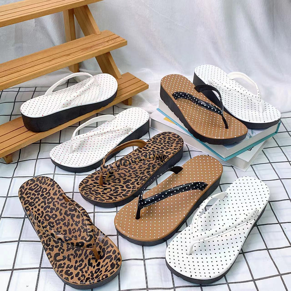 2025 summer new flat fashion leopard print flip-flops women's non-slip outdoor beach wedge sandals