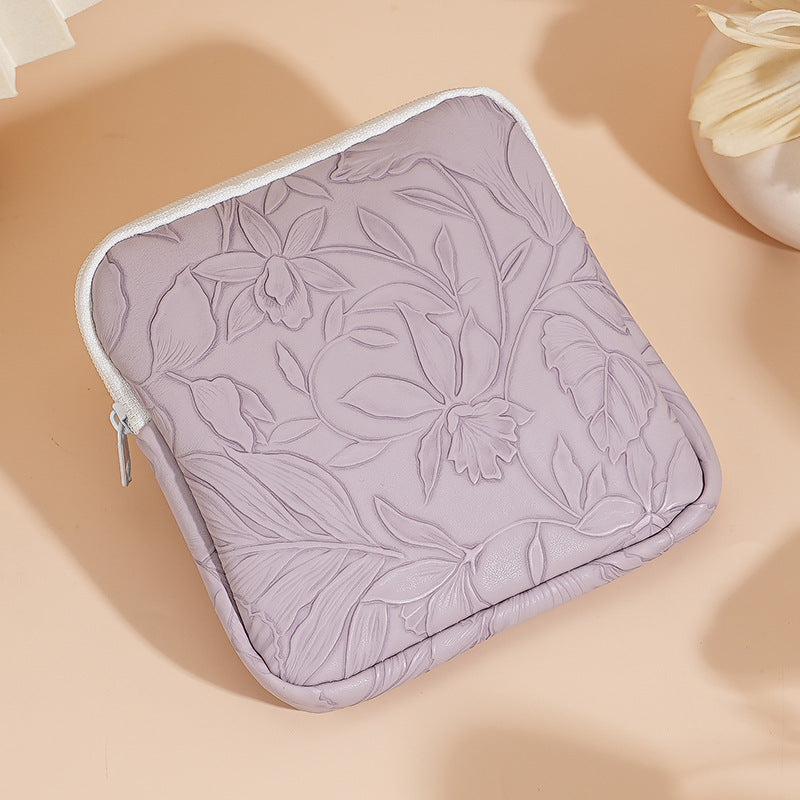 Sanitary napkin storage bag, aunt napkin, large-capacity storage bag, menstrual bag, student portable portable, cute girl PU leather