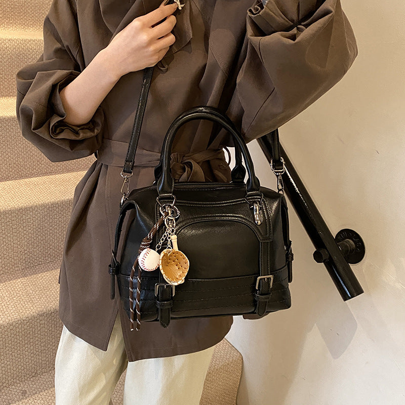 Factory direct sales 2025 European and American fashion women's bags oil wax leather shoulder messenger bags handbags Boston women's bags