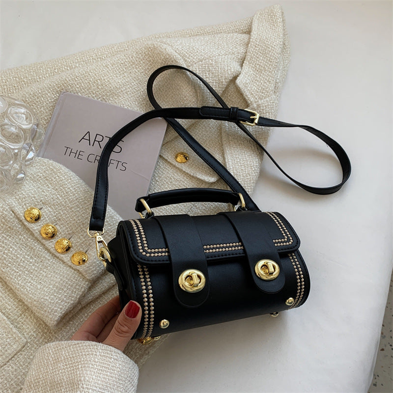 Foreign style bag contrasting color women's small bag 2025 new portable Boston bag fashionable and simple shoulder messenger bag