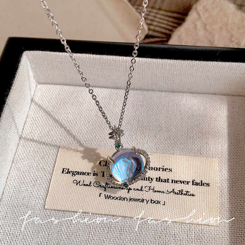 Exquisite planet pendant necklace - unique design, subtle luxury, choker style, high-end accessory, everyday versatile necklace