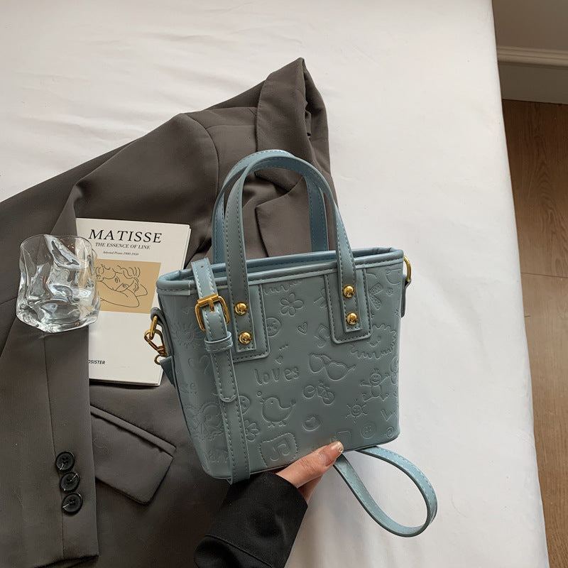 Foreign trade is popular this year, small bags for women 2025 new versatile bucket bags, Korean version commuter shoulder messenger handbag