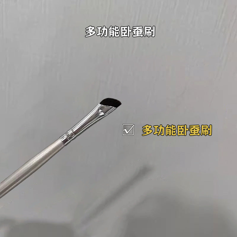 New angled blade eyeliner brush - sickle flat ultra-thin fine tip - eyelid to under eye (aegyo sal) brush - makeup brush beauty tool