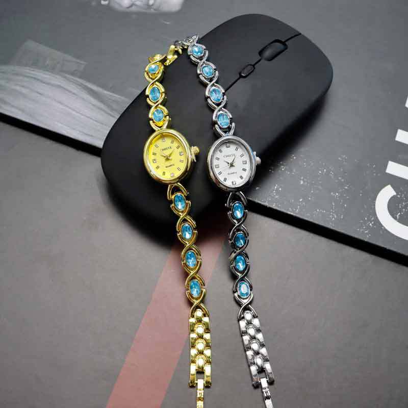 Used women's watch, elegant small gold watch, small dial, gold original design, accessible luxury, niche brand, chain strap, high-end wristwatch