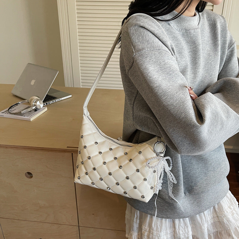 Retro diamond small fragrant chain shoulder messenger bag bags with diamonds, high-grade texture fashionable foreign commuter women's bags