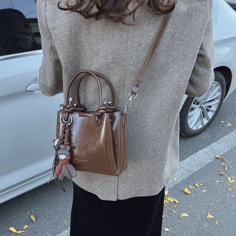 Retro portable vegetable basket bag women's autumn and winter 2025 new trendy fashion Korean small tote bag versatile messenger bag