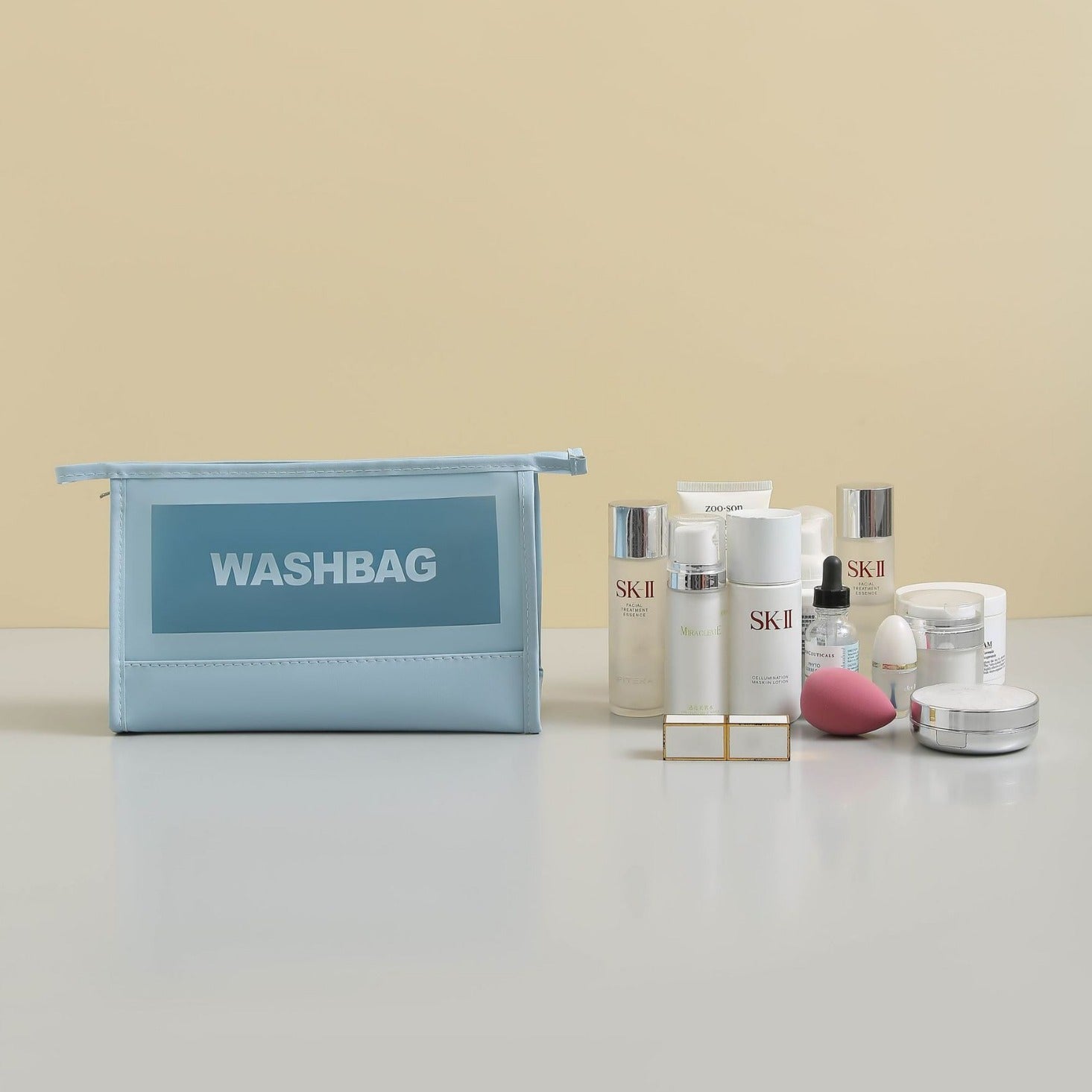 Simple and portable storage box, macaron color PVC transparent and simple candy cosmetic bag, simple toilet bag in hand