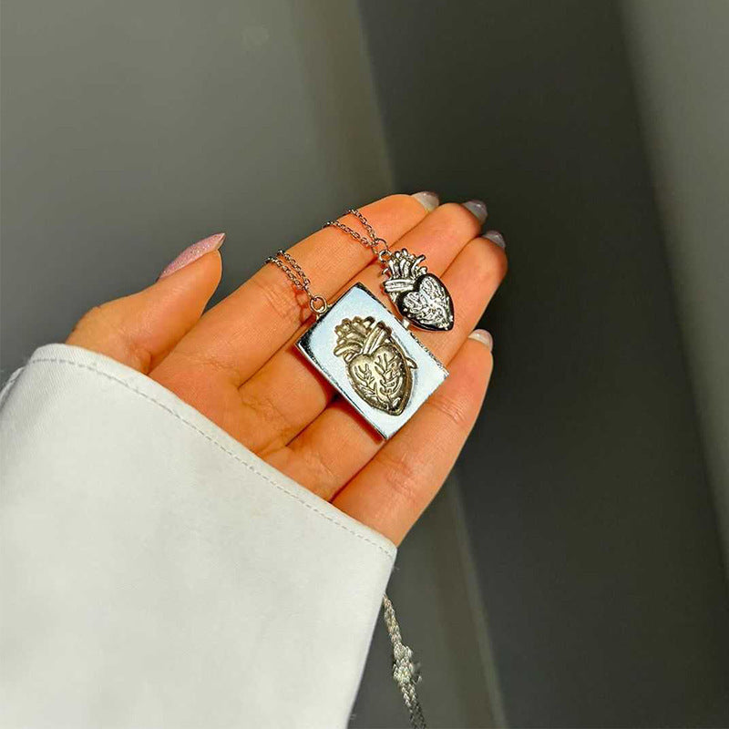 Wholesale couple necklaces - european & american cross-border personalized creative jewelry - women's gold & silver heart hip hop valentine's day gift necklaces