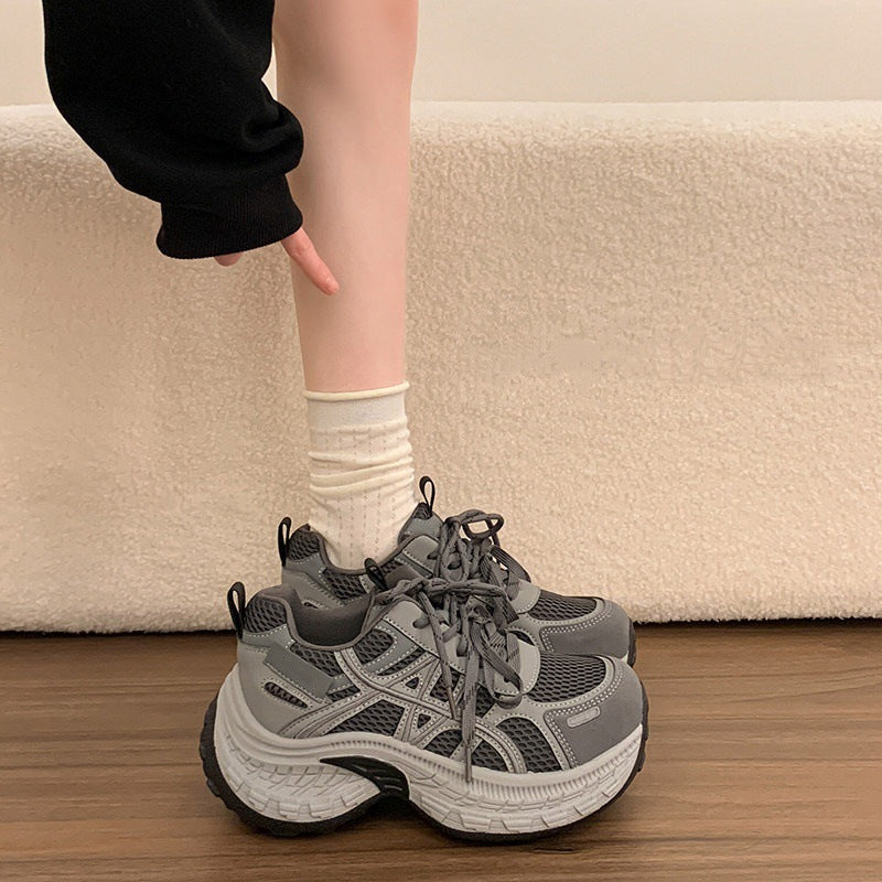 Height-increasing, lightweight, and versatile white sneakers for women. new for spring/autumn 2026, these chunky platform sneakers are perfect for casual wear and sports