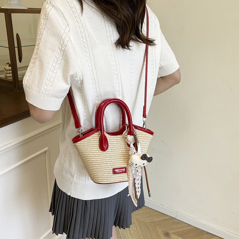 Handheld bucket bag women's new sense niche this year messenger bag fashion trend small bag
