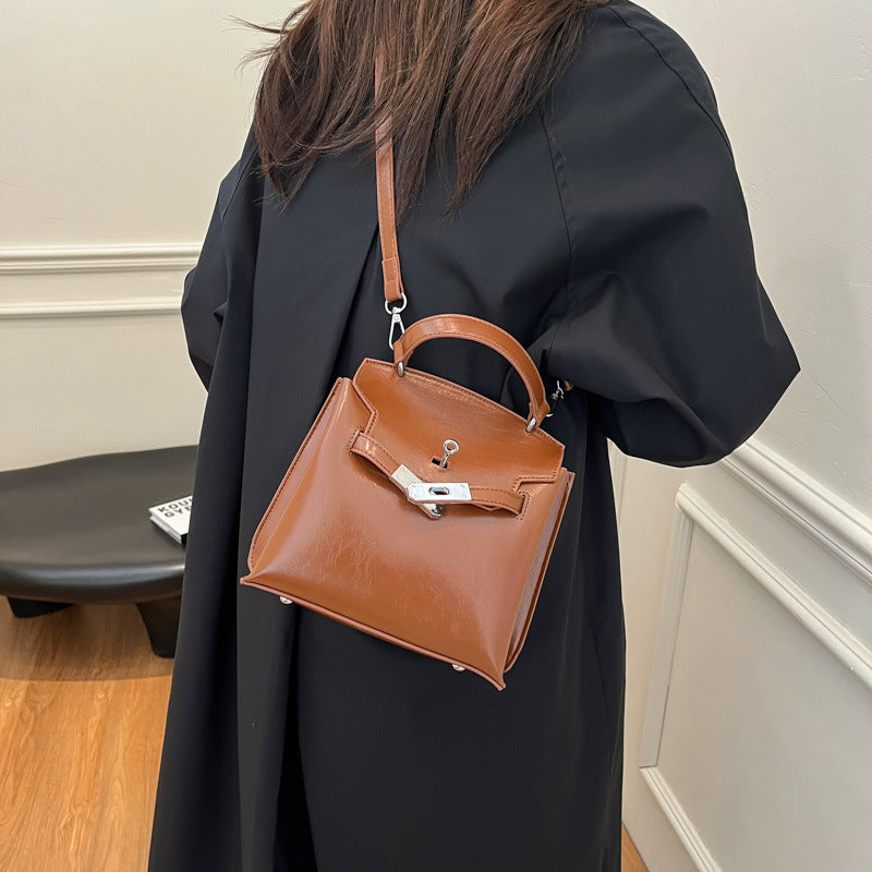 Foreign trade  fashion trend women's bags Kelly bags new handbags niche women's shoulder bags large-capacity messenger bags