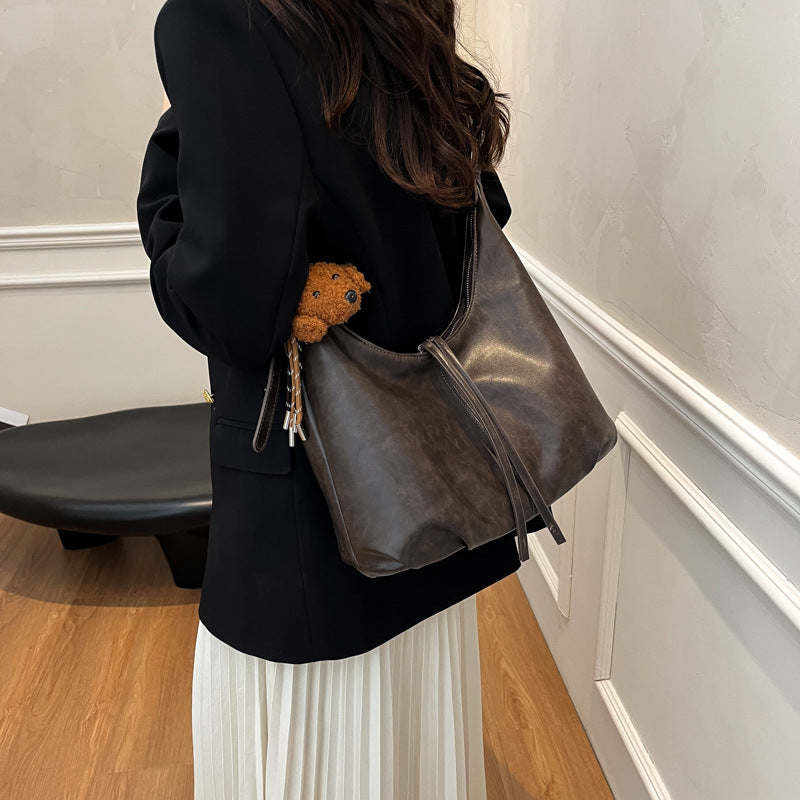 Casual retro large-capacity bag women's 2025 new autumn and winter commuter shoulder bag popular leopard print messenger bag