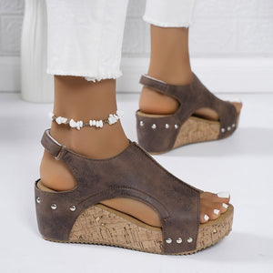 summer new arrivals: plus-size women's high-heeled sandals for cross-border e-commerce. available in sizes 36-43. wholesale options available. dropshipping to  and