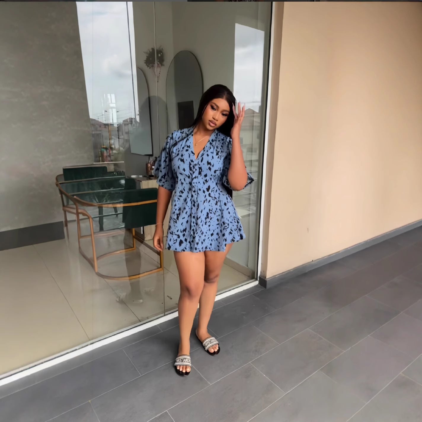 European and American  women's clothing 2024 autumn and winter new short-sleeved V-neck strap printed single-breasted cardigan dress