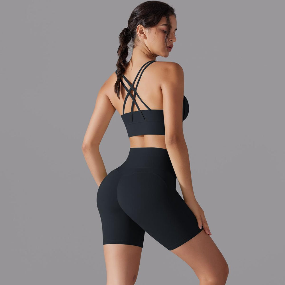 Nude brushed nylon tight-fitting yoga clothes, zero-sense suspenders, beautiful back, hip-lifting sports suit, running and fitness two-piece set
