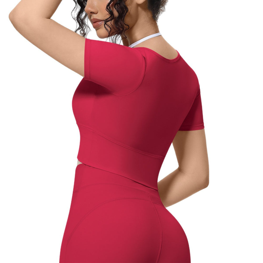 Cloud-feel two-piece look yoga top with built-in bra pads - perfect for outdoor running, fitness, pilates, and activewear