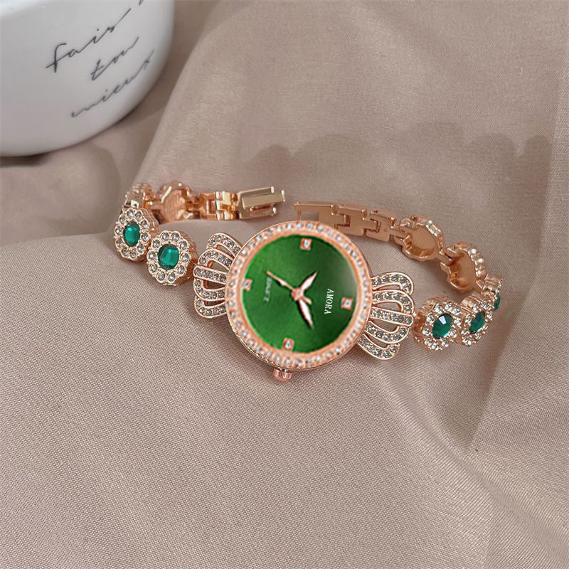 2025 new live stream peacock green women's versatile quartz wristwatch - cross-border little green retro green quartz watch