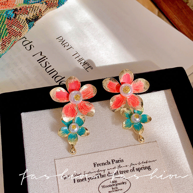 French retro metallic floral stud earrings - chic, elegant, and unique design for women