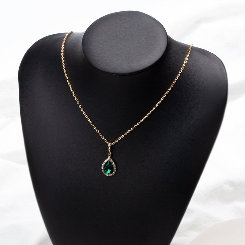 Emerald crystal necklace wholesale european and american autumn and winter jewelry accessories women's water drop retroniche styleclassy sense sweater chain