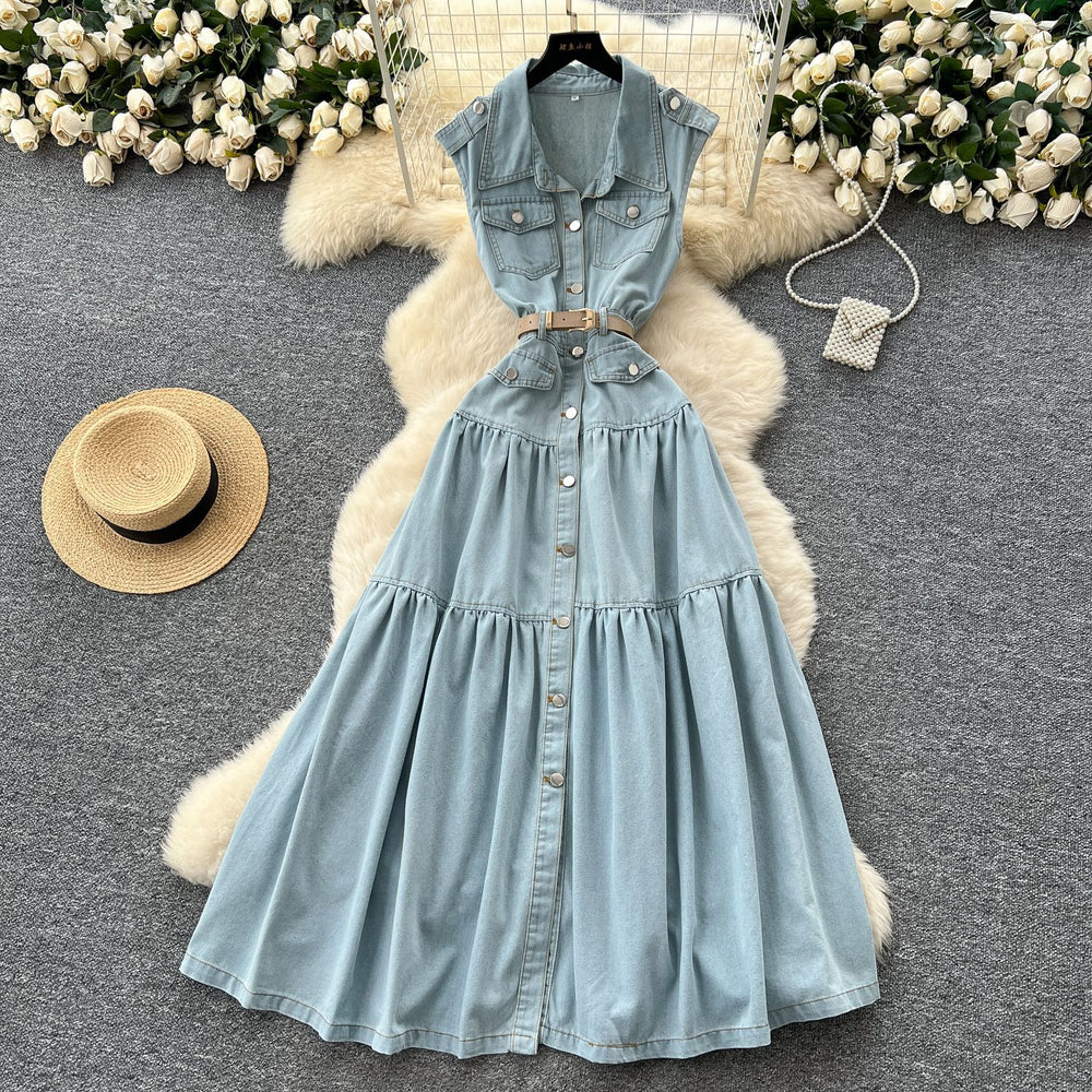 Sophisticated & chic: sleeveless denim maxi dress with metal buckle collar - a unique, high-end piece for women's summer casual wear