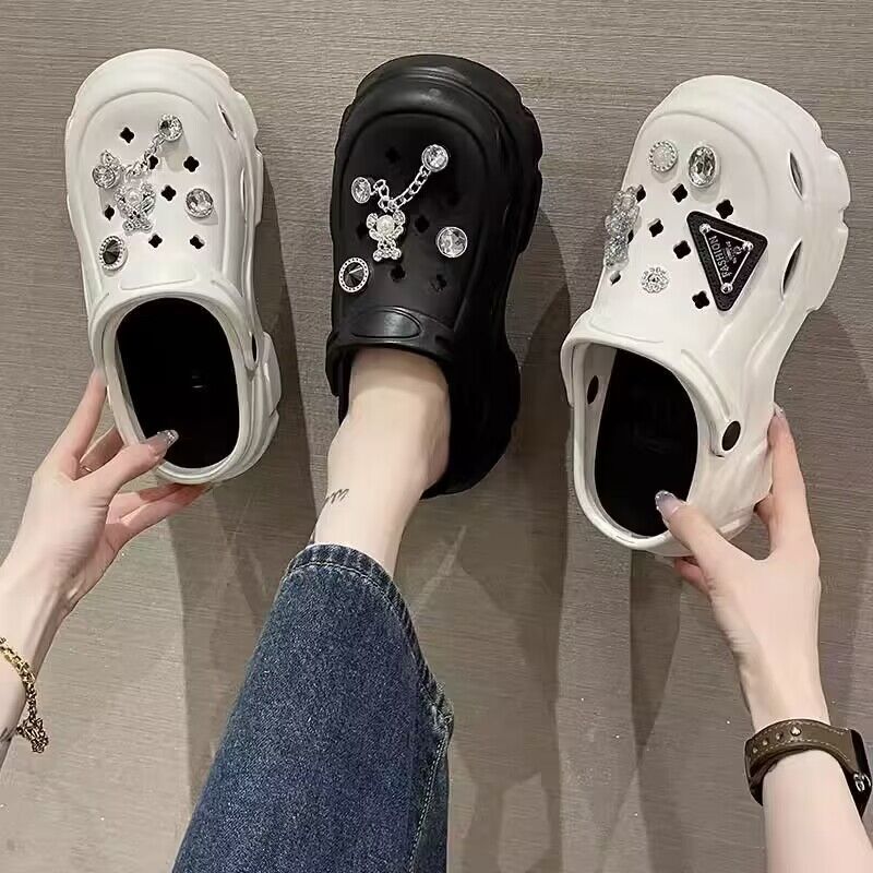 Thick sole crocs women's summer popular trendy 2024 outdoor wear soft bottom beach baotou sandals half slippers women's style