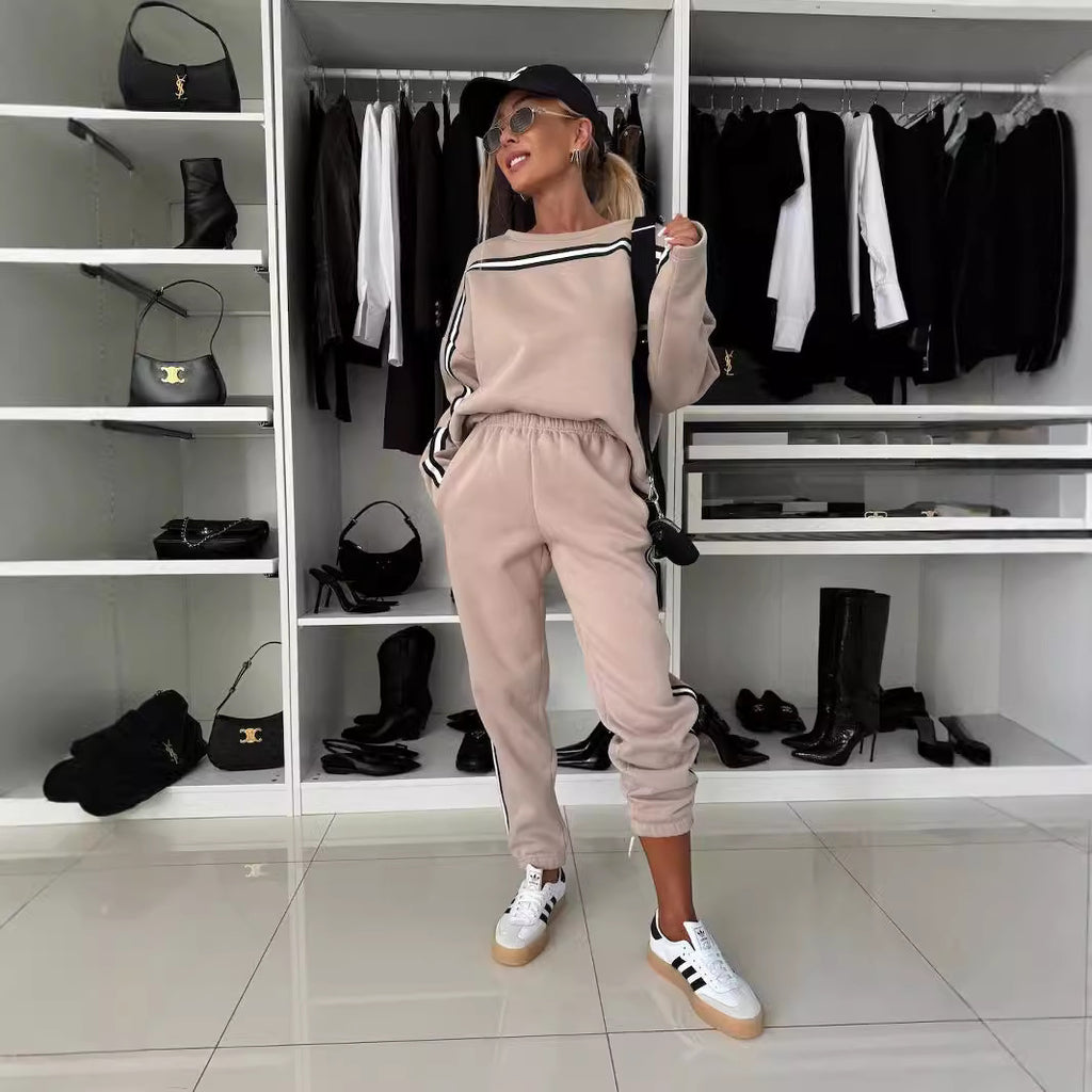 Europe, America and Autumn New Women's Casual Color Matching Set Crew Neck Long Sleeve Sweater Sports Elastic Pants Two-piece Set