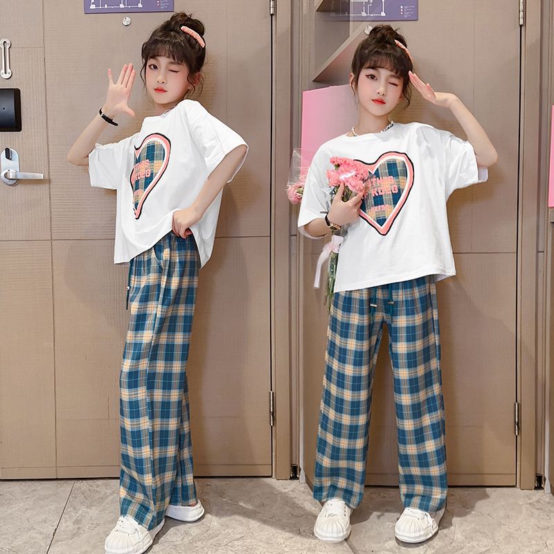 Girls' summer outfit set  new kids' fashionable and stylish summer tracksuit big kids' summer short-sleeve two-piece set