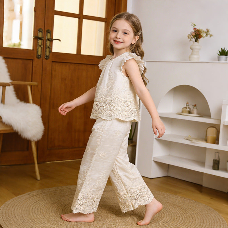 Girls' summer outfit  new style: forest-themed children's summer clothes, girls' baby shorts and tank top set, lightweight two-piece set