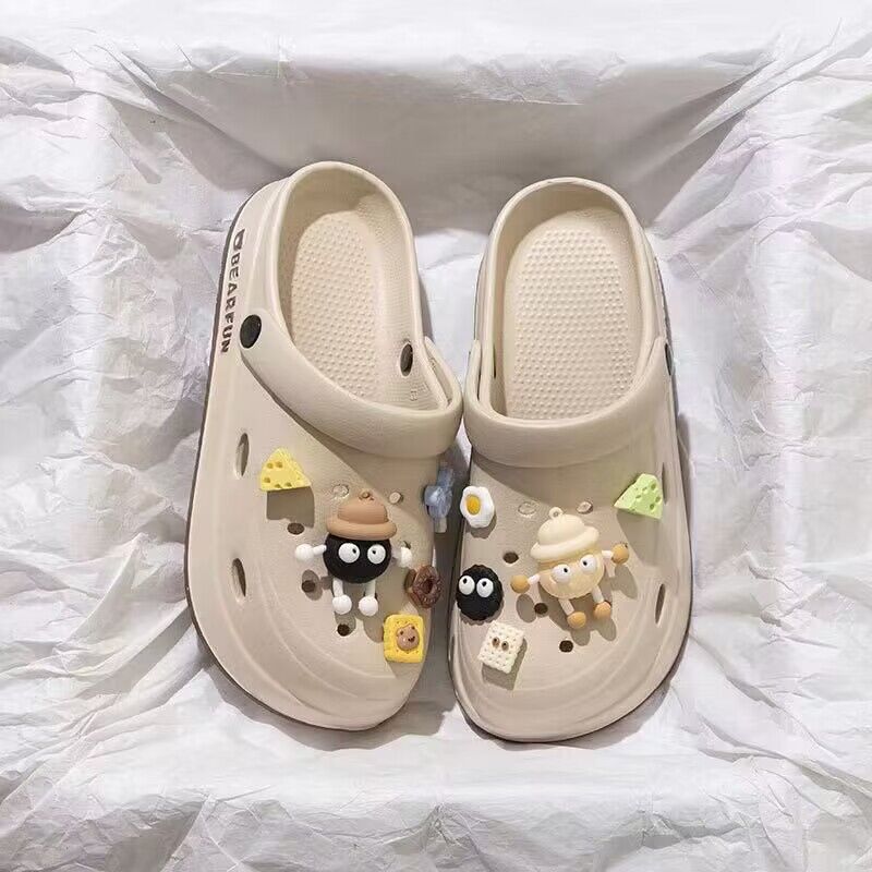 Crocs women's summer 2024 new arrival outwear beach seaside non-slip slippers nurse baotou step on shit sandals