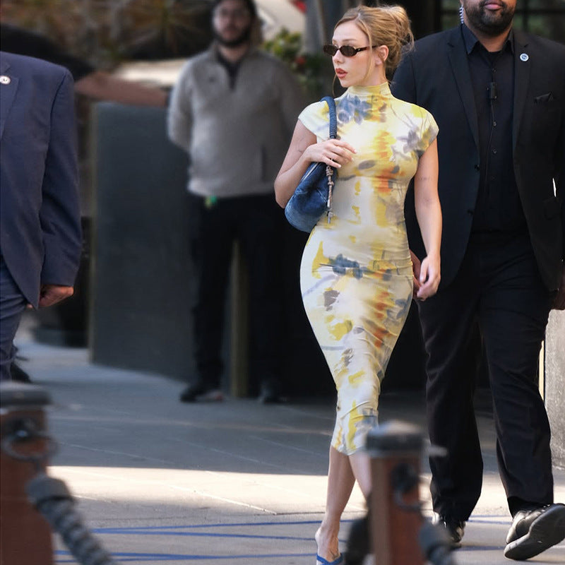 Europe, America 2025 spring and summer new women's clothing temperament elegant semi-turtleneck short-sleeved flower contrasting color printing tight dress