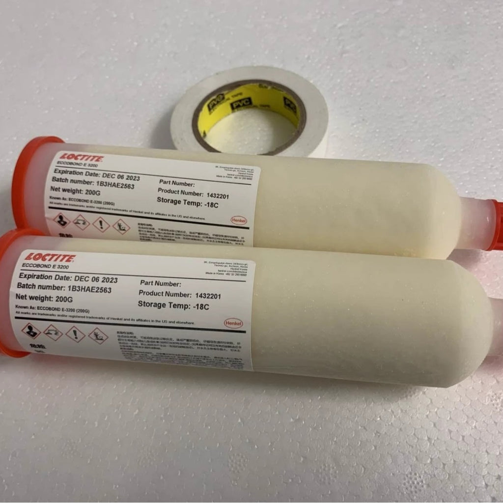 A piece of Loctite E3200 ink cartridge chip is packed with 30CC white glue, and Loctite E3200 epoxy resin glue.