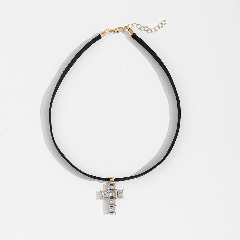 Dark style cross necklace wholesale cross-border stylish choker diamond necklace women's niche accessible luxury fashion necklace